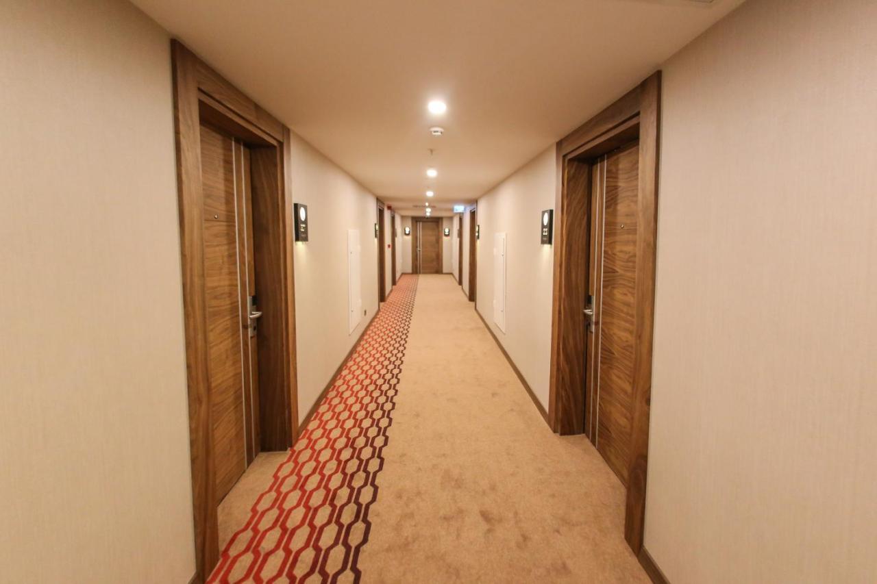 Ramada By Wyndham Nigde Hotel Exterior photo